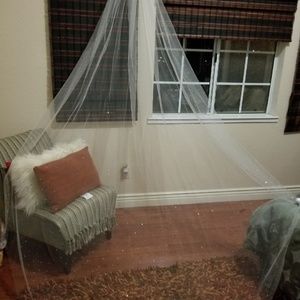 Bel Aire Blizzard Scattered Rhinestine Cathedral V